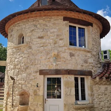 Domaine De La Tour De Peres Apartment Ayguetinte Exterior photo